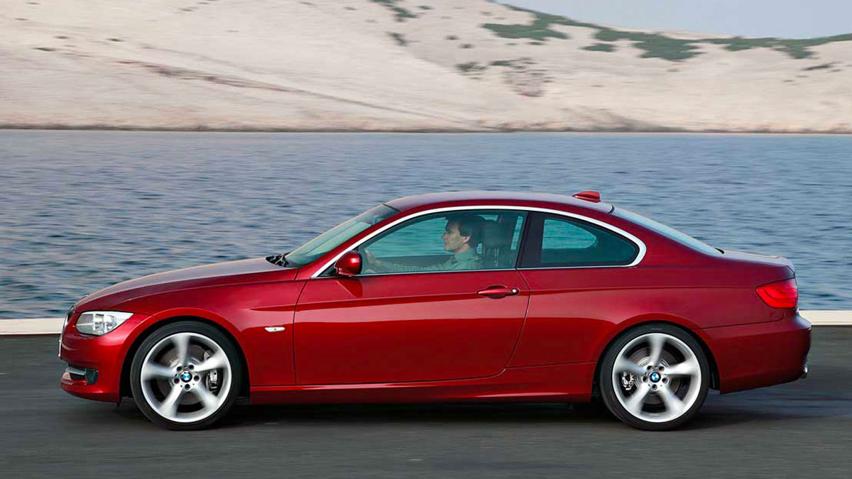 BMW 320 320i Coupe